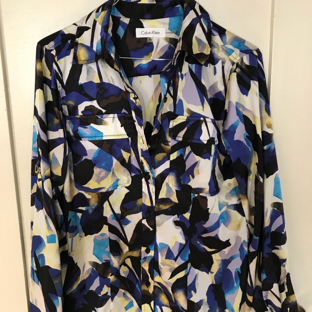 Gorgeous Patterned Calvin Klein Blouse - image 3